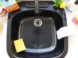 Czym wyczyścić szybę w kominku? Sprawdzone metody i porady