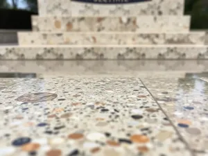 Czym wyczyścić krzesła tapicerowane? Domowe sposoby na czyszczenie